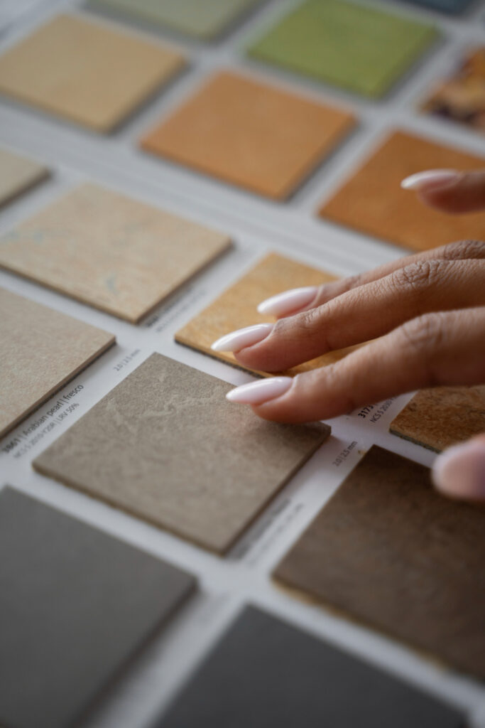 Luxury Vinyl Tile กระเบื้องปูพื้นสุดหรู